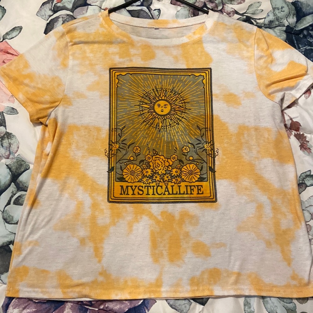 Tarot card graphic t-shirt